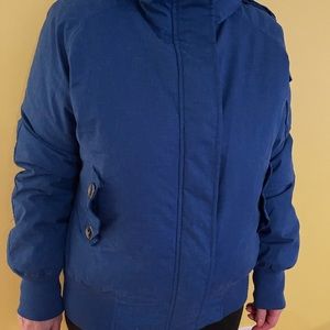 Aritzia puffer jacket - blue size extra large